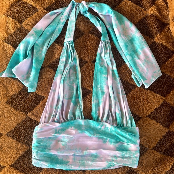 REVOLVE Lovers & Friends Venice top - Picture 2 of 10